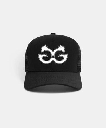 Geôlier Classic Black Trucker Hat
